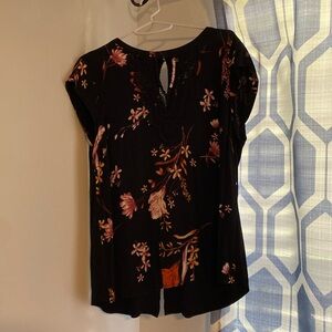 Daniel Rainn Top Size Large